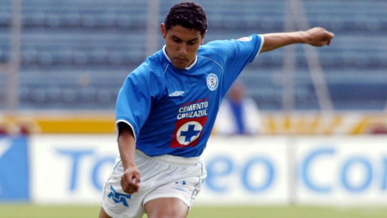 Norberto Ángeles en partido con Cruz Azul