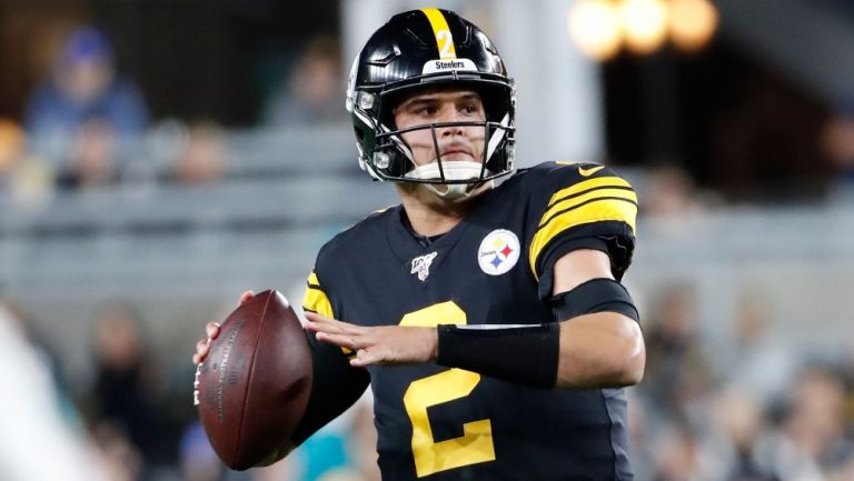 Mason Rudolph durante un partido con Pittsburgh