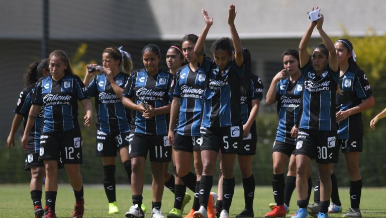 Querétaro Femenil en festejo