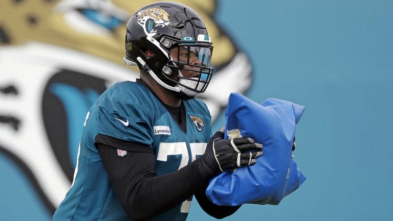VIDEO: Jugador de Jacksonville Jaguars cazó un pez gigante