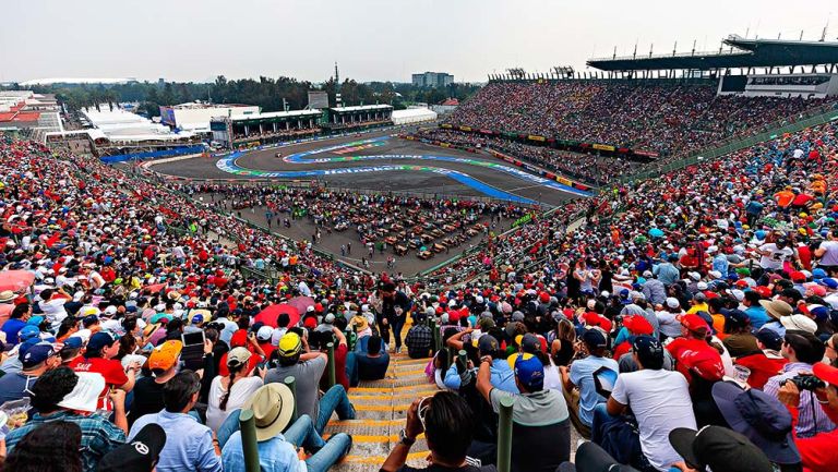 Foro Sol repleto en el Gran Premio de México 2019