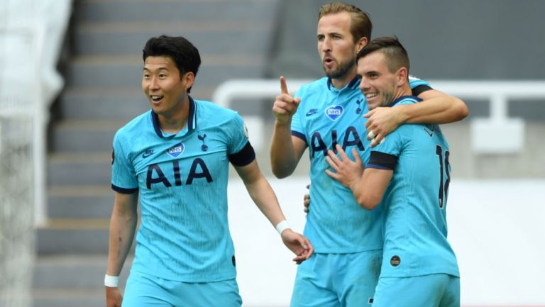 Son, Harry Kane y Lo Celso durante un duelo del Tottenham 