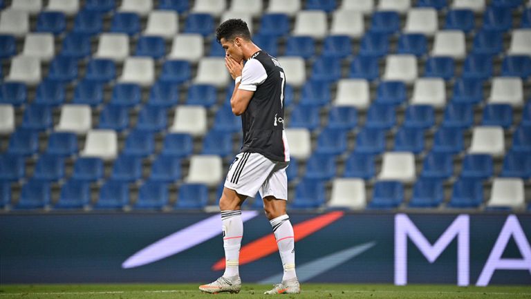 Cristiano Ronaldo se lamenta en un juego de Juventus