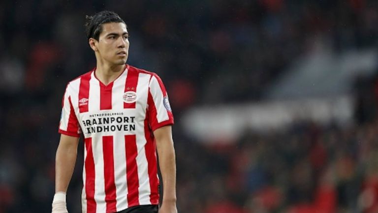 Erick Gutiérrez en partido con PSV