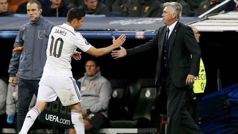 James y Ancelotti en un juego del Real Madrid