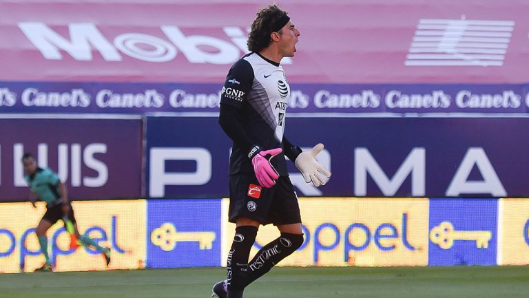 América: Memo Ochoa en partido con las Águilas 