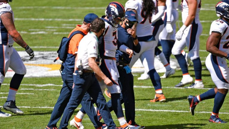 Drew Lock salió lesionado