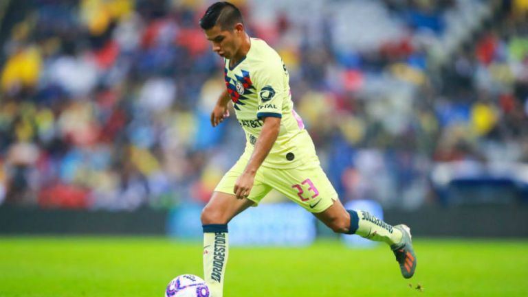 Jesús López en partido con América