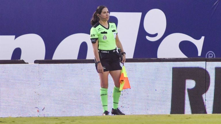 Selección Mexicana: Dos mujeres aparecerán en terna arbitral de juego ante Guatemala