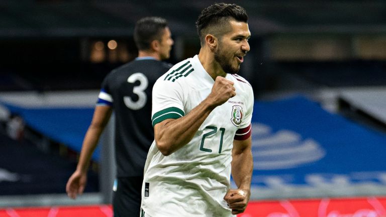 Henry Martín celebrando gol ante Guatemala