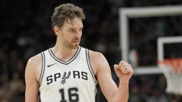 Pau Gasol en partido de la NBA