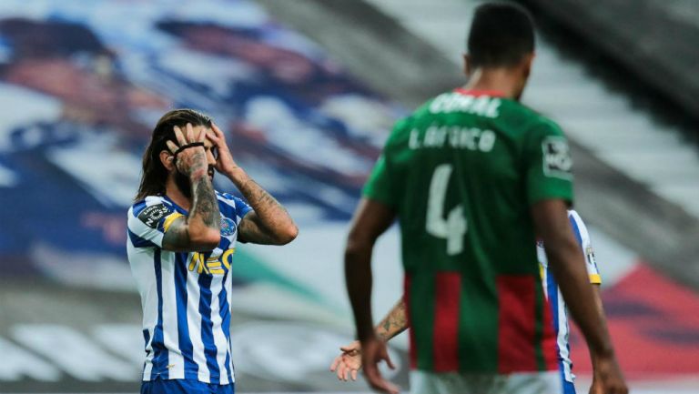 Tecatito Corona: Porto perdió su primer juego de la temporada ante Marítimo
