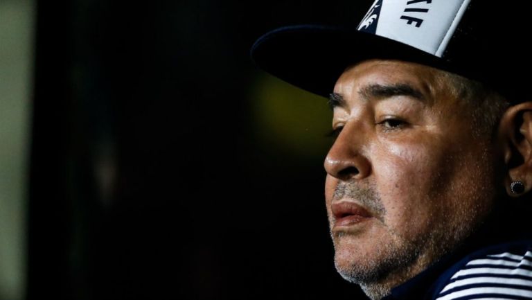 Diego Maradona, entrenador de Gimnasia y Esgrima La Plata