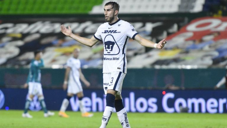 Alejandro Mayorga, lateral de Pumas