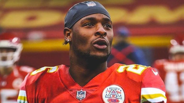 Chiefs: Le'Veon Bell firmó con Kansas City por una temporada