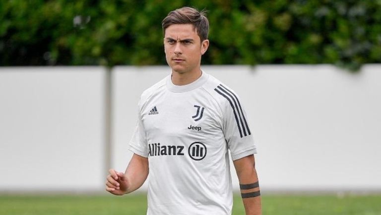 Paulo Dybala durante un entrenamiento con la Juventus