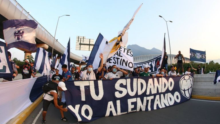 Barra de Monterrey previo a un partido