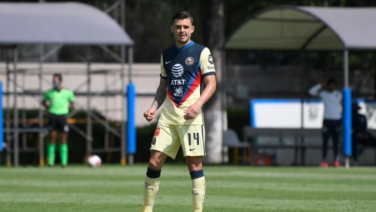 Benedetti en partido con América 