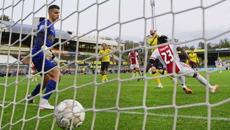 Delano Van Crooij en partido