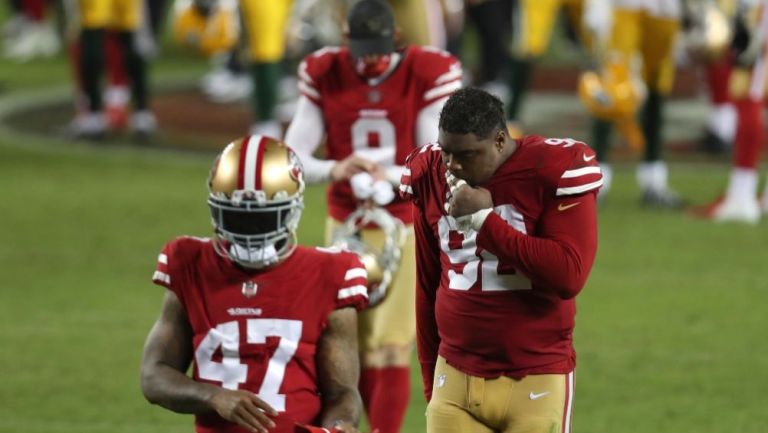 Jugadores de San Francisco luego de caer ante Green Bay