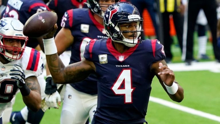 Deshaun Watson ante los Patriots de New England