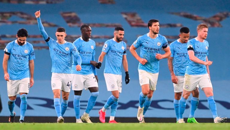 Jugadores del Manchester City celebran la goleada 