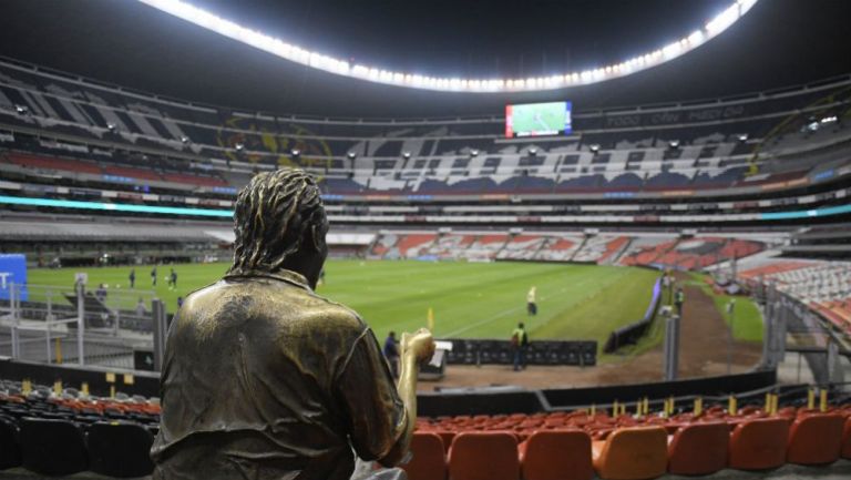 Iluminación en el Estadio Azteca