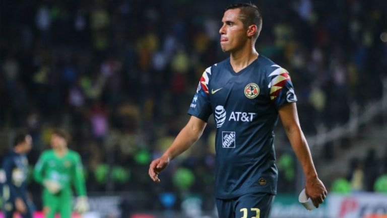 Paul Aguilar en acción con América