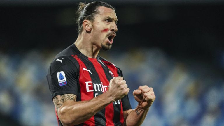 Zlatan Ibrahimovic en celebración con el Milan