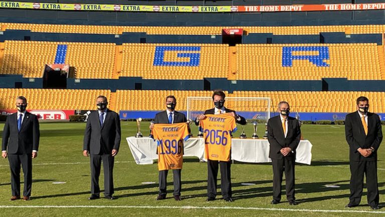 Dirigentes de Tigres y la Sinergia Deportiva anuncian renovación de contrato