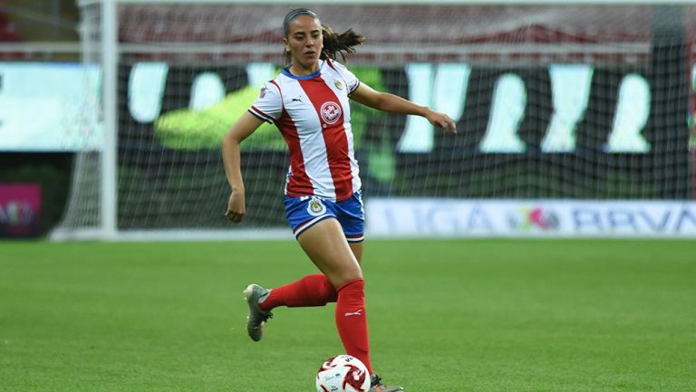 Daniela Pulido en un partido con Chivas