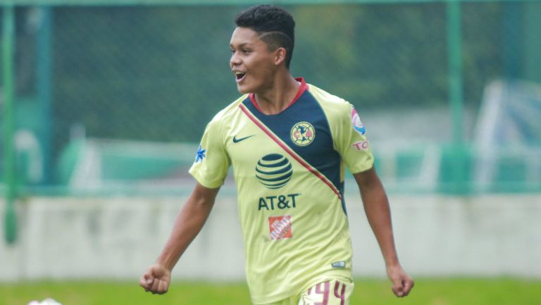 Morrison Palma en partido con América