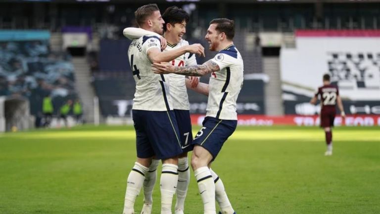 Tottenham se impuso al Leeds 