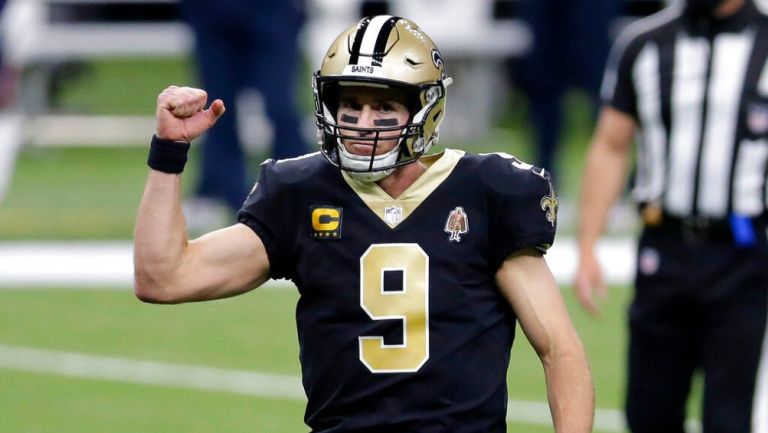 Drew Brees durante un partido con Saints