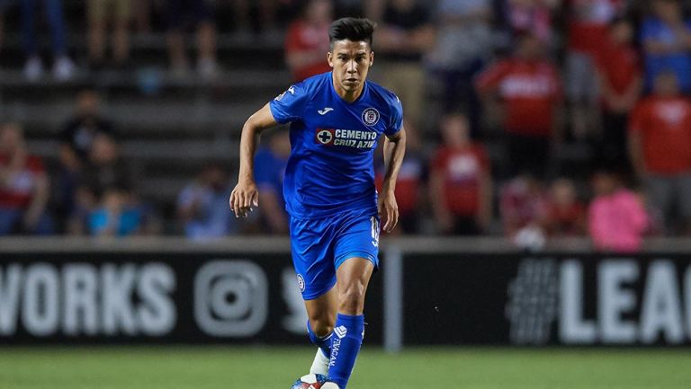 Pol Fernández en un partido con Cruz Azul