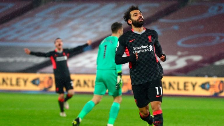 Mohamed Salah tras anotar gol a favor del Liverpool