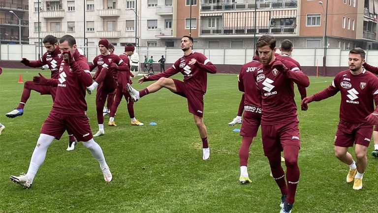 Jugadores de Torino en un entrenamiento 
