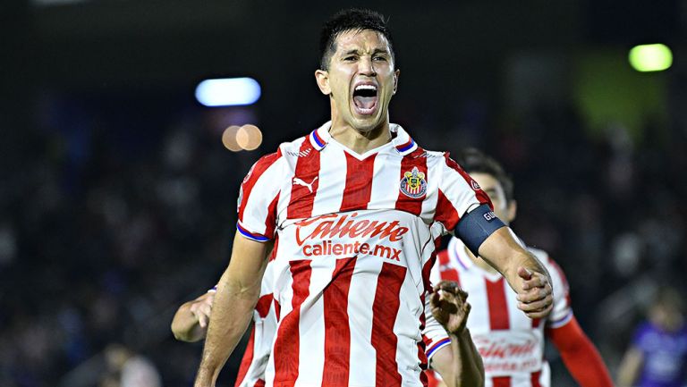 Jesús Molina festeja su gol contra Mazatlán