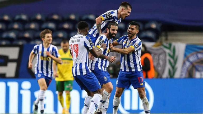 Porto en festejo de gol