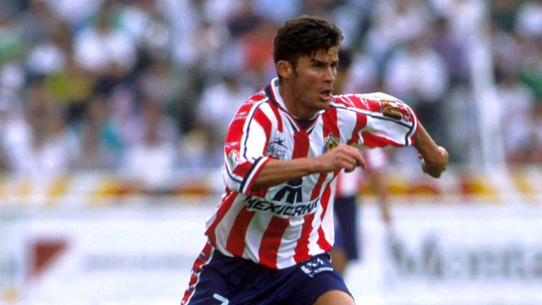 Ramón Ramírez en un partido con Chivas