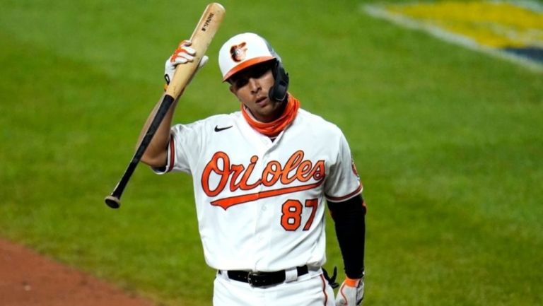 Ramón Urías en un juego con los Orioles