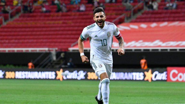 Alexis Vega celebrando un gol con el Tri Preolímpico