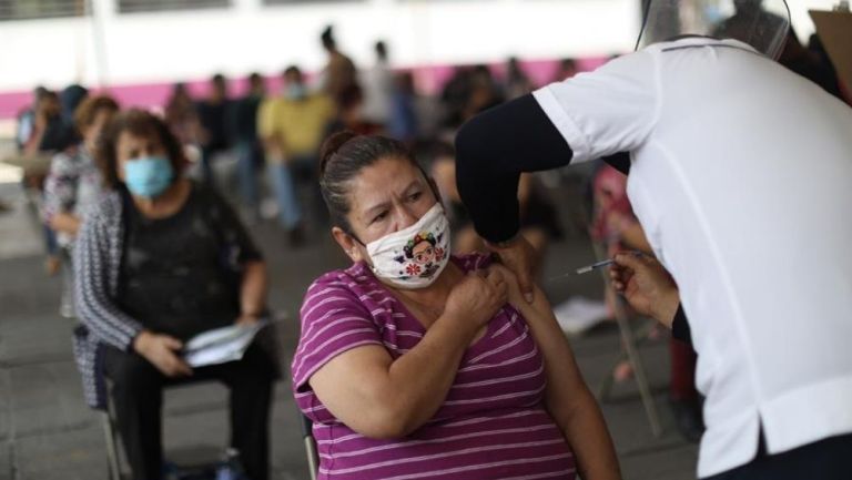 La vacunación comenzará el martes