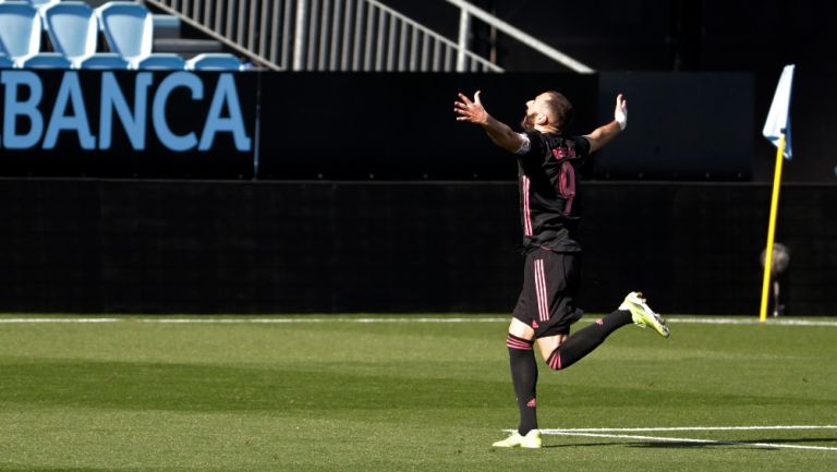 Karim Benzema celebra gol frente al Celta