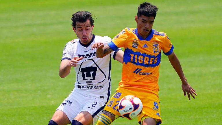 Pumas vs Tigres en partido