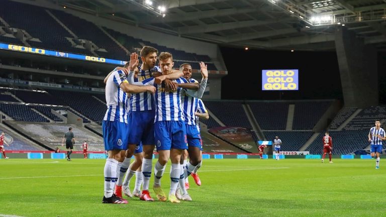 Jugadores del Porto celebrando un gol