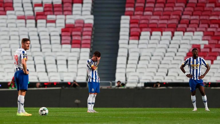 Porto empató con Benfica y dejó servido el título para el Sporting