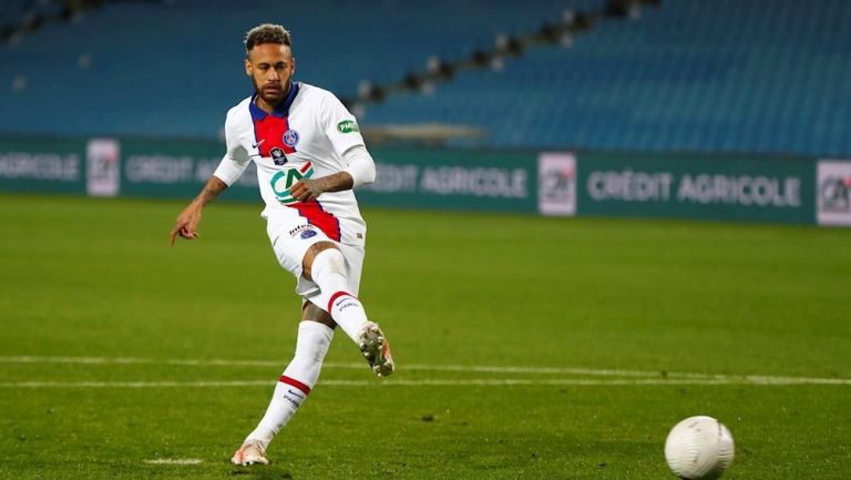 Neymar durante un partido con el PSG