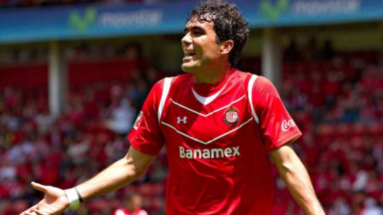 Edgar Dueñas en partido con Toluca