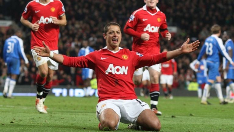 Javier Hernández durante un partido del Manchester United